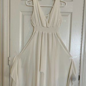 Women Elegant chiffon beige / cream sleeveless long / maxi dress